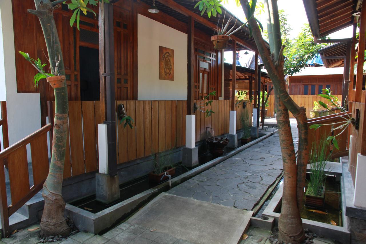 Ndalem Mj Homestay Джокякарта Екстериор снимка